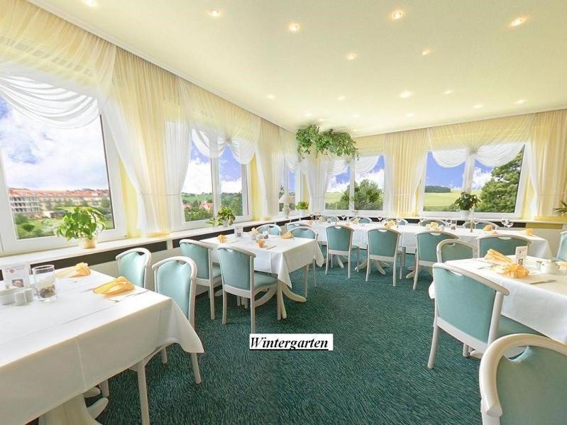Waldhotel & Restaurant Bergschlosschen Hetzdorf Exterior foto